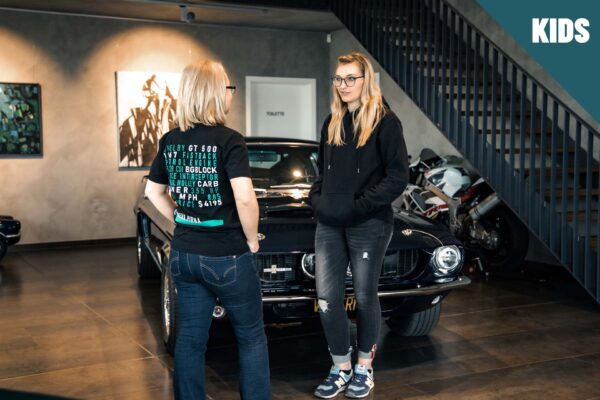 V8 WERK Hoodie (Kinder) – Bild 4